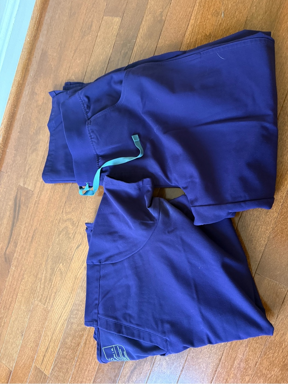FIGS Scrubs Technical Collection Deep Purple - Like New